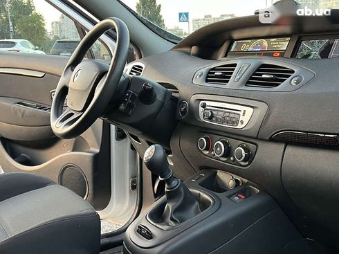 Renault Scenic 2012 - фото 20