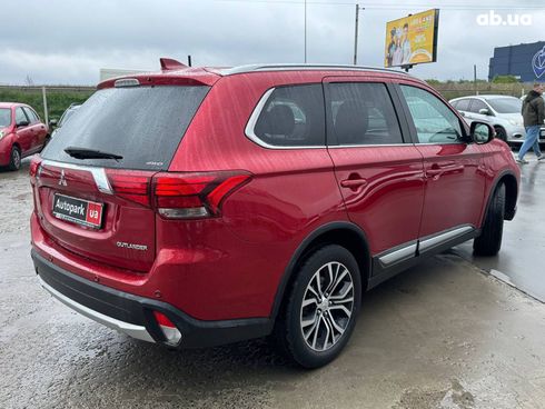 Mitsubishi Outlander 2018 красный - фото 39