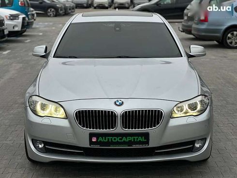 BMW 5 серия 2011 - фото 2