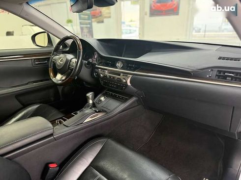 Lexus ES 2015 - фото 26