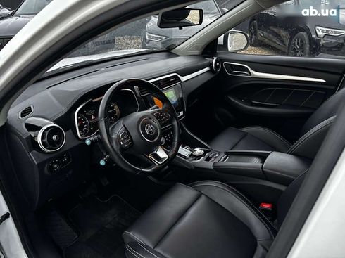 MG ZS EV 2021 - фото 24