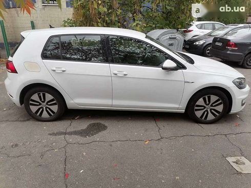 Volkswagen e-Golf 2017 - фото 14