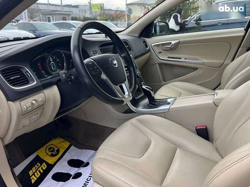 Volvo S60 2014 - фото 14