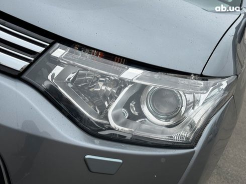 Mitsubishi Outlander PHEV 2013 серый - фото 2
