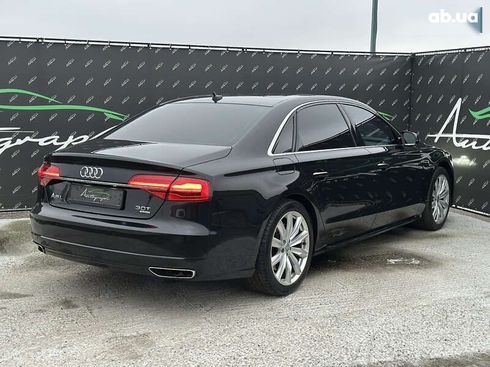 Audi A8 2017 - фото 2