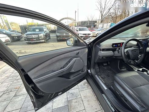 Ford Mustang Mach-E 2023 - фото 18