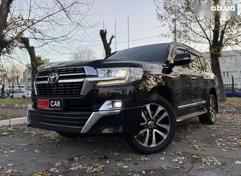 Toyota Land Cruiser 2017 - фото 8