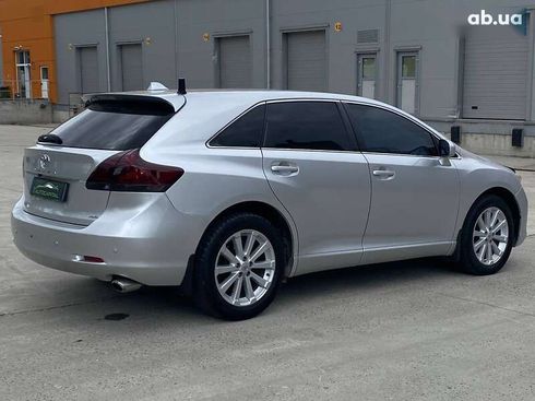 Toyota Venza 2010 - фото 17