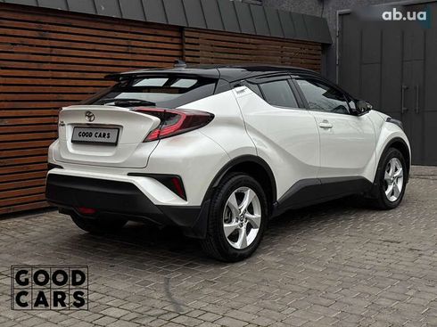 Toyota C-HR 2018 - фото 7