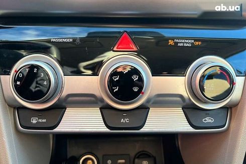 Hyundai Elantra 2019 - фото 24