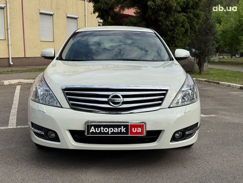 Nissan Teana 2012 белый - фото 8