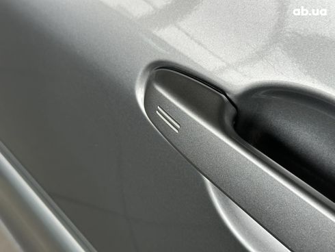 Toyota Camry 2015 серый - фото 10