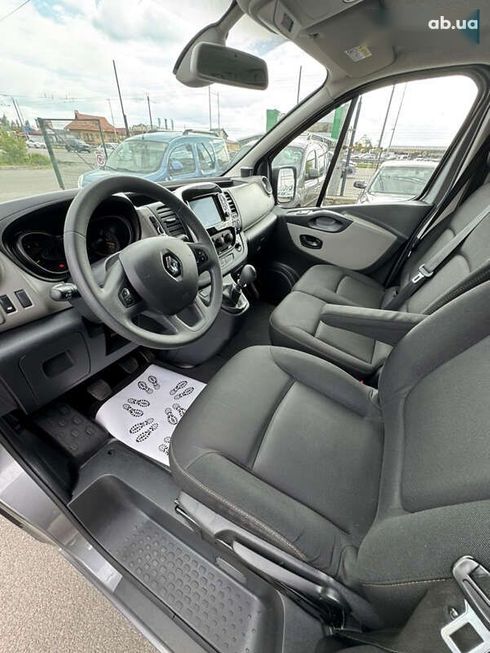 Renault Trafic 2016 - фото 13