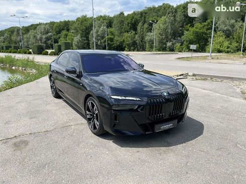 BMW 7 серия 2023 - фото 7