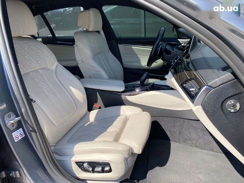 BMW 5 серия 2018 - фото 11