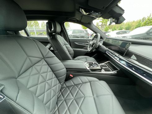 BMW 7 серия 2022 - фото 35