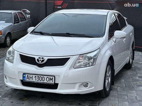 Toyota Avensis 2011 - фото 3