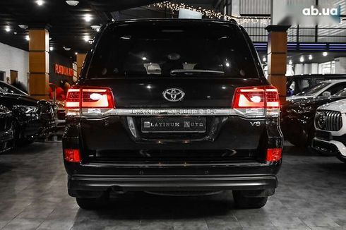 Toyota Land Cruiser 2018 - фото 11