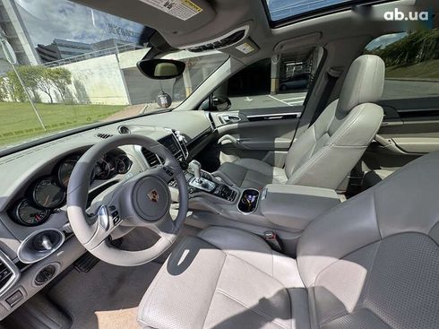 Porsche Cayenne 2013 - фото 29