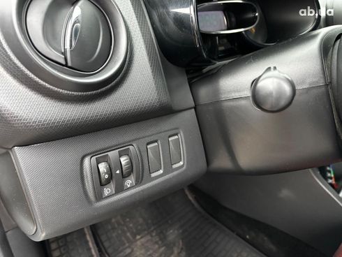 Renault Clio 2014 белый - фото 20