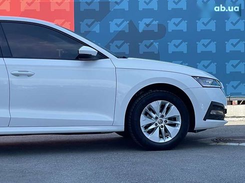 Skoda Octavia 2020 - фото 16