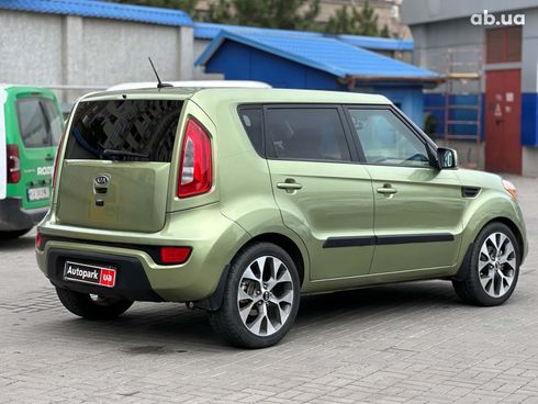 Kia Soul 2012 зеленый - фото 5