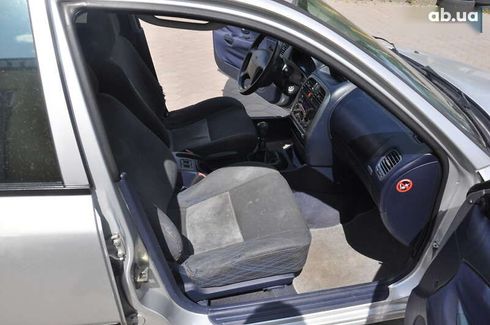 Mitsubishi Carisma 2000 - фото 20