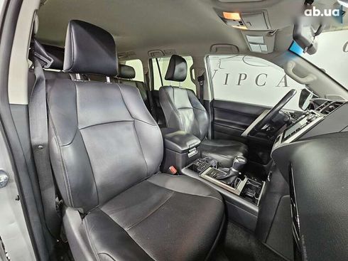 Toyota Land Cruiser Prado 2020 - фото 5