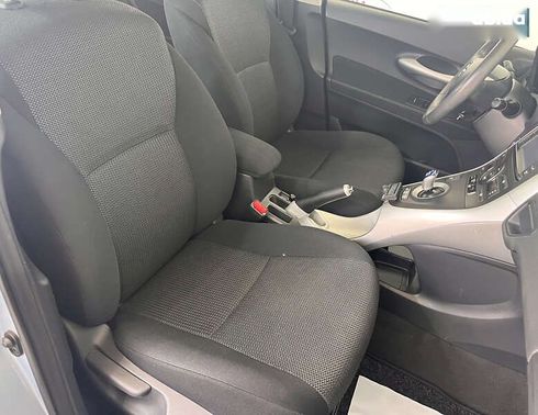 Toyota Auris 2012 - фото 8