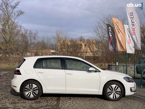Volkswagen e-Golf 2020 - фото 22