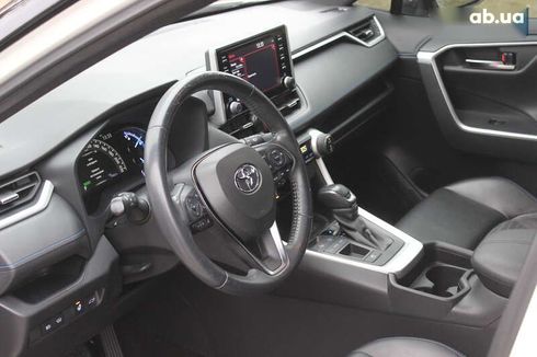 Toyota RAV4 2019 - фото 24