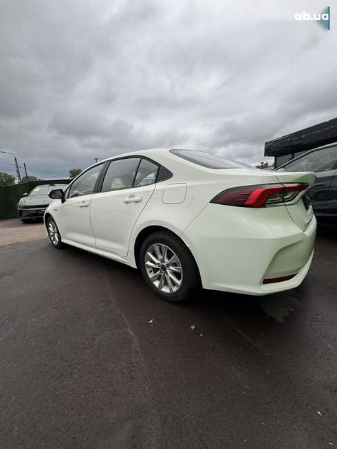 Toyota Corolla 2024 - фото 11