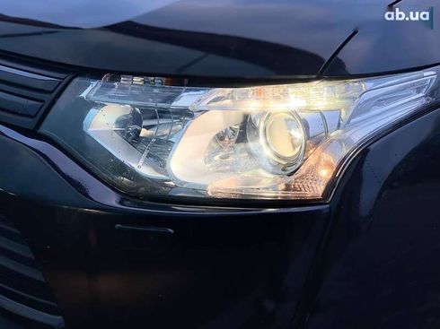 Mitsubishi Outlander 2012 - фото 16