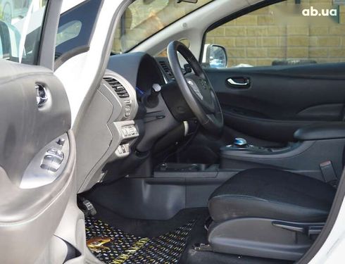 Nissan Leaf 2015 - фото 19