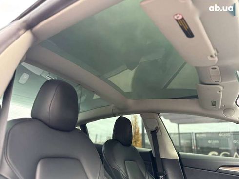 Tesla Model 3 2021 - фото 27