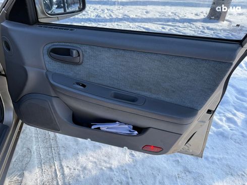 Kia Magentis 2005 бежевый - фото 19