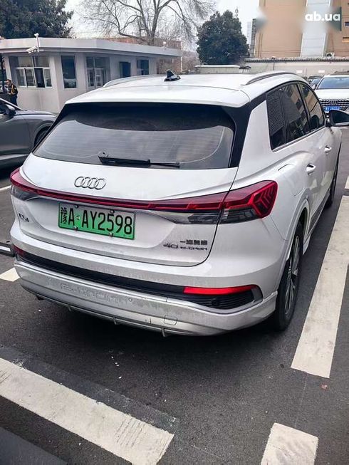 Audi Q4 e-tron 2023 - фото 3