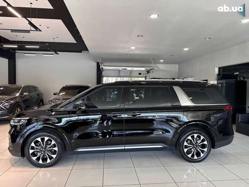 Kia Carnival 2022 - фото 5