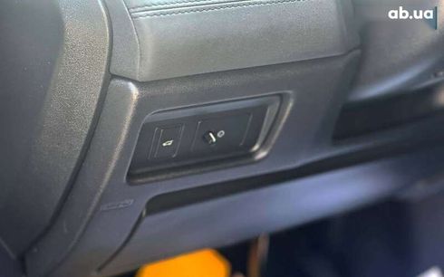 Land Rover Discovery Sport 2017 - фото 14