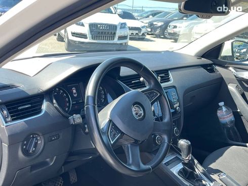 Skoda Octavia 2015 белый - фото 28