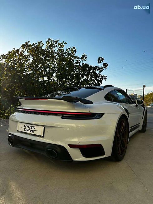 Porsche 911 2020 - фото 17
