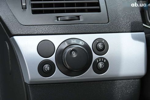 Opel Astra 2006 - фото 23