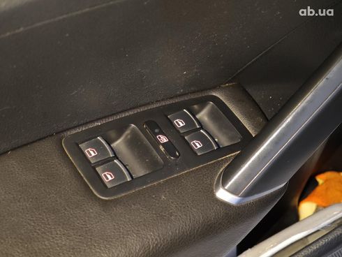 Volkswagen Passat 2016 серый - фото 23