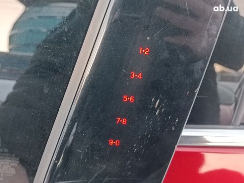 Lincoln MKZ 2017 красный - фото 17