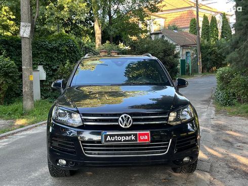 Volkswagen Touareg 2011 черный - фото 12