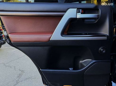Toyota Land Cruiser 2019 - фото 27