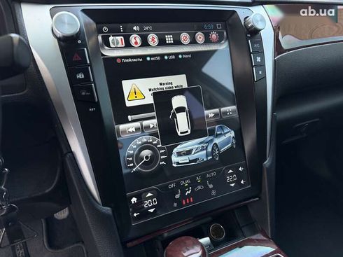 Toyota Camry 2011 - фото 19