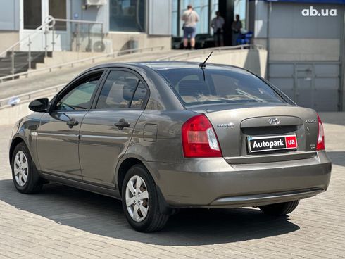 Hyundai Accent 2008 серый - фото 6