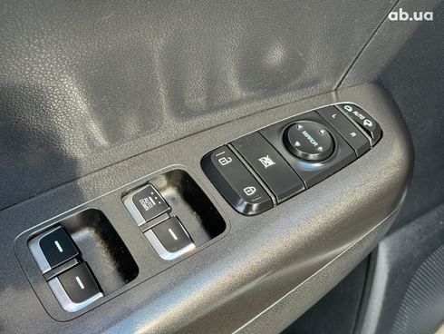 Kia Sportage 2015 белый - фото 20