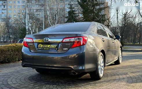 Toyota Camry 2013 - фото 7